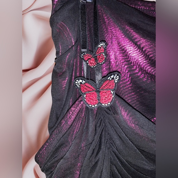 Plus Conservationist Queen Skirt Set - Picture 6 of 7